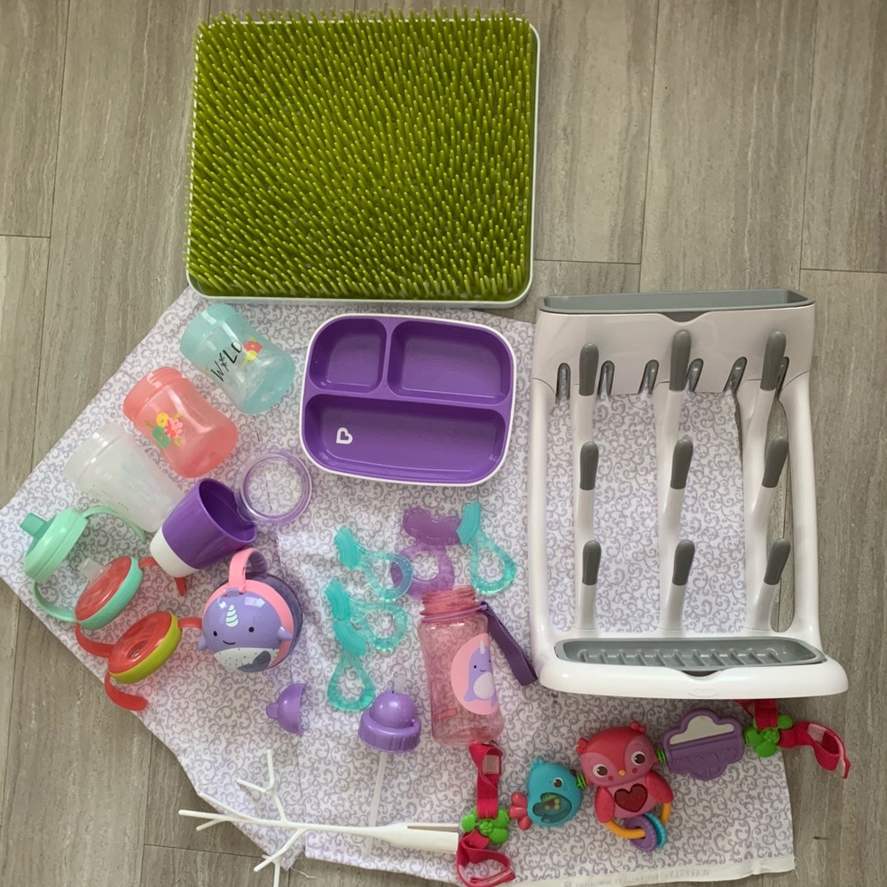 Baby toddler feeding play